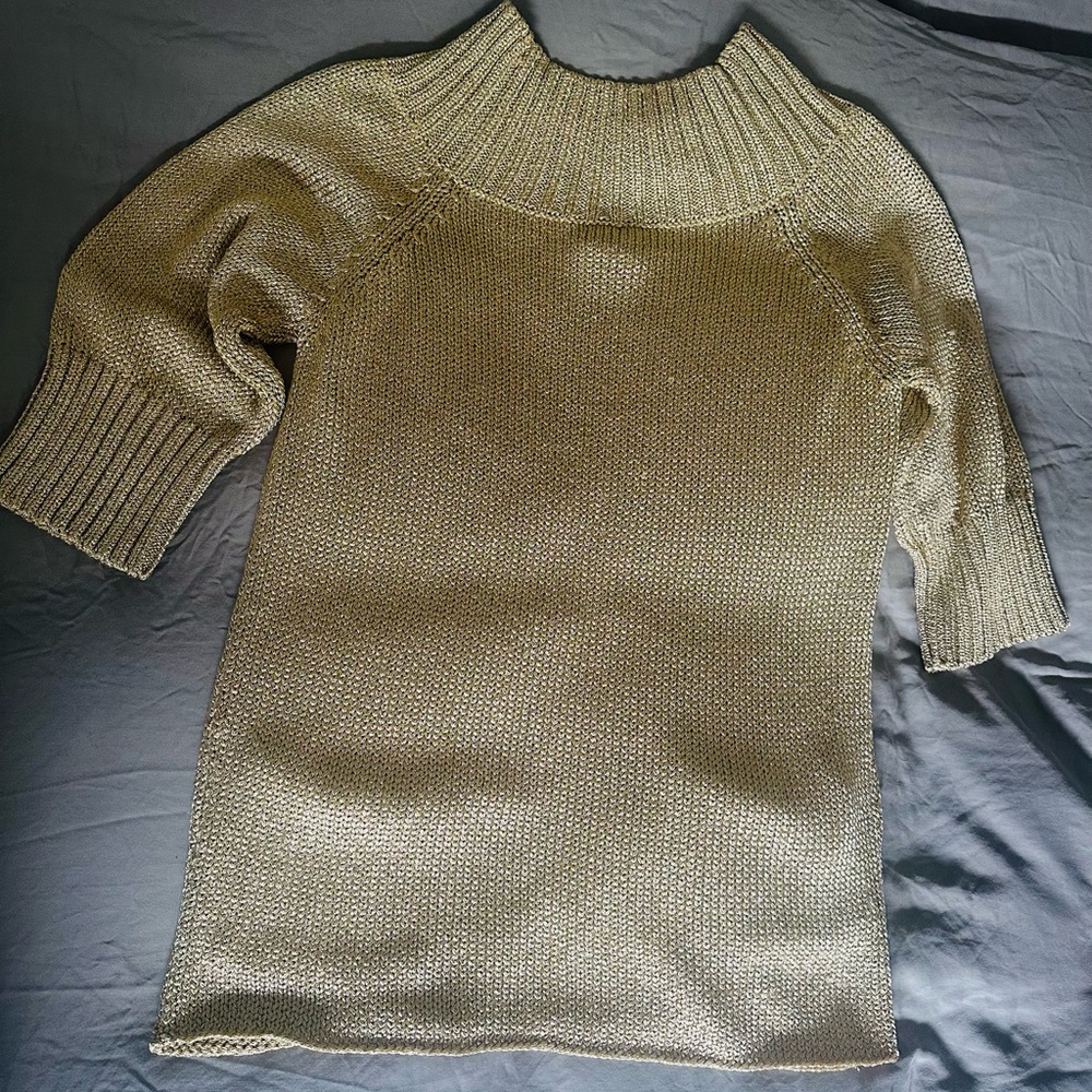 Gold Knit Sweater with pockets - Picture 4 of 9